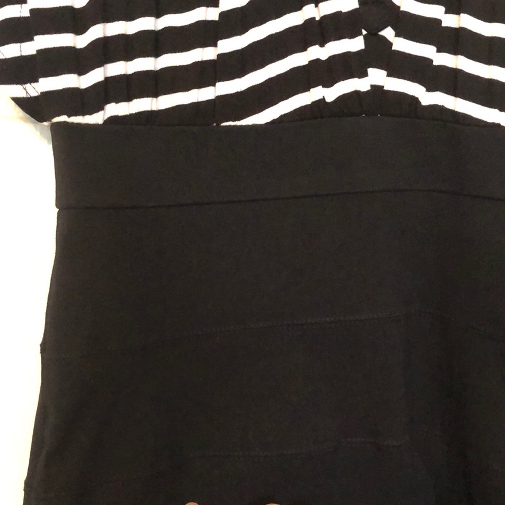 Dress - Picture 5 of 6
